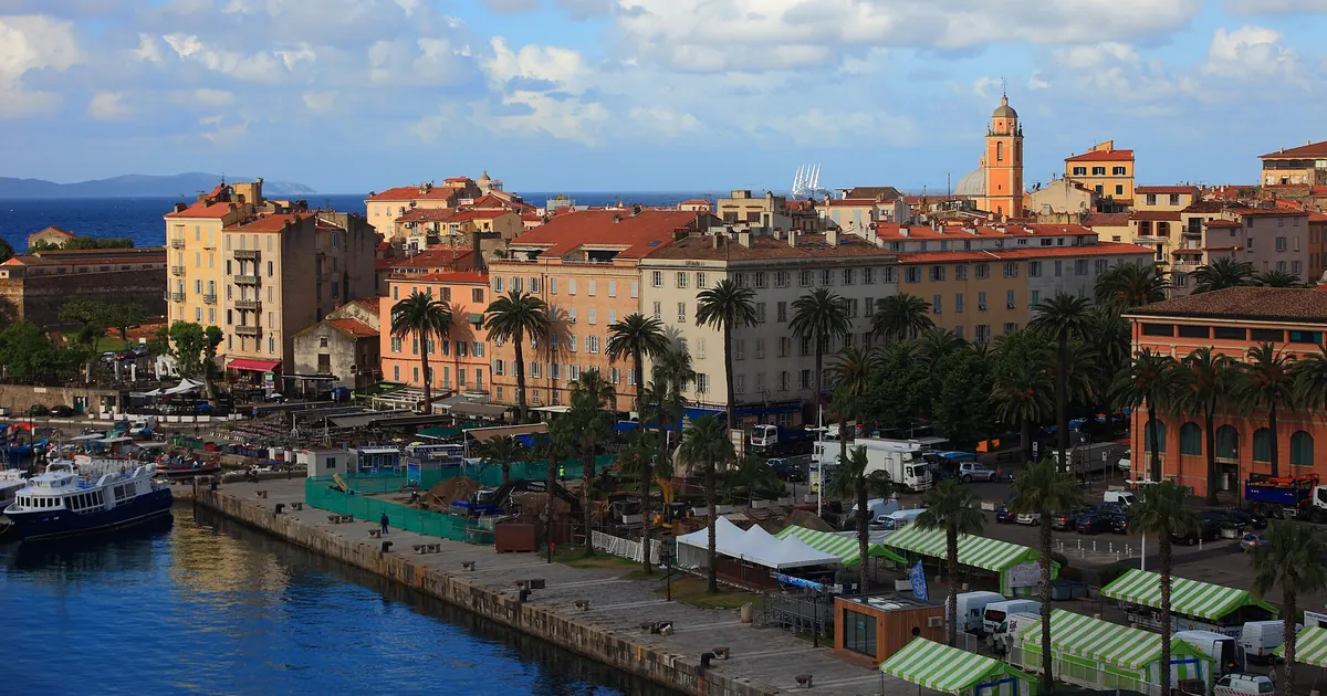 Radon à Ajaccio : classement, information et précautions pour le propriétaire — Ajaccio